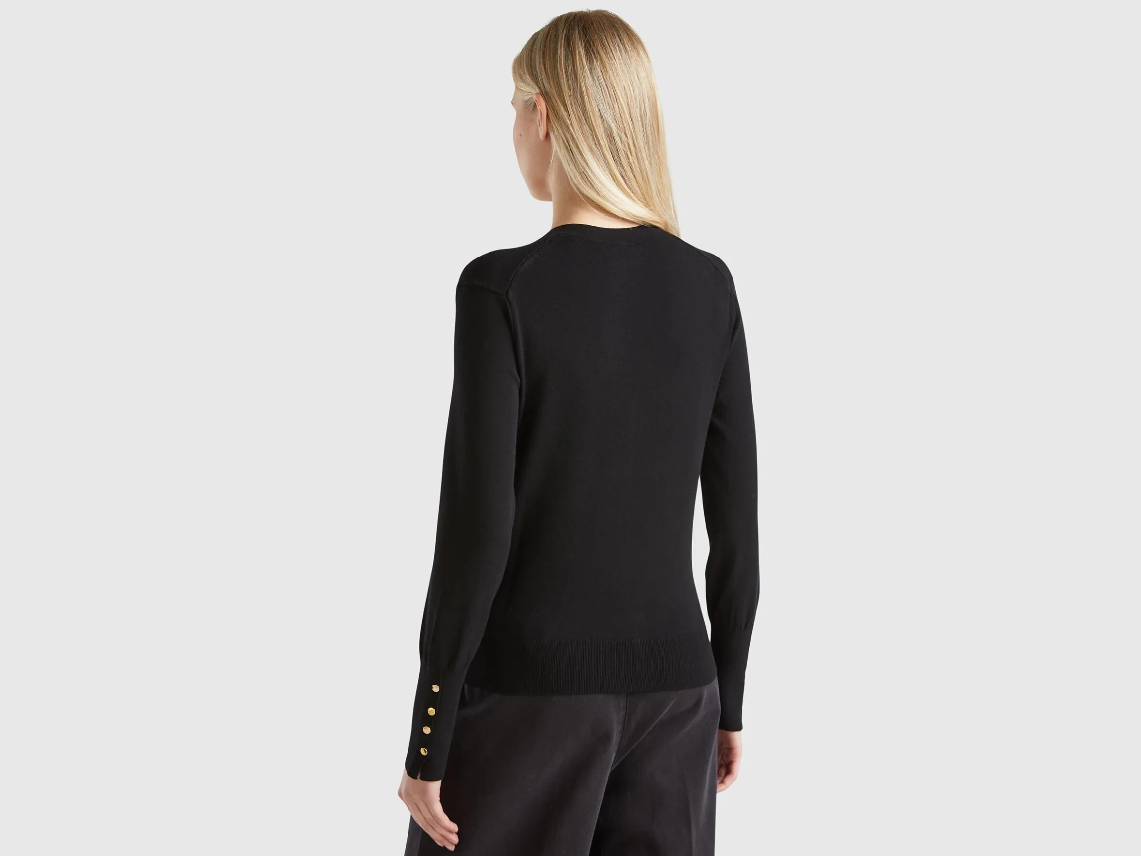 V-neck viscose blend sweater