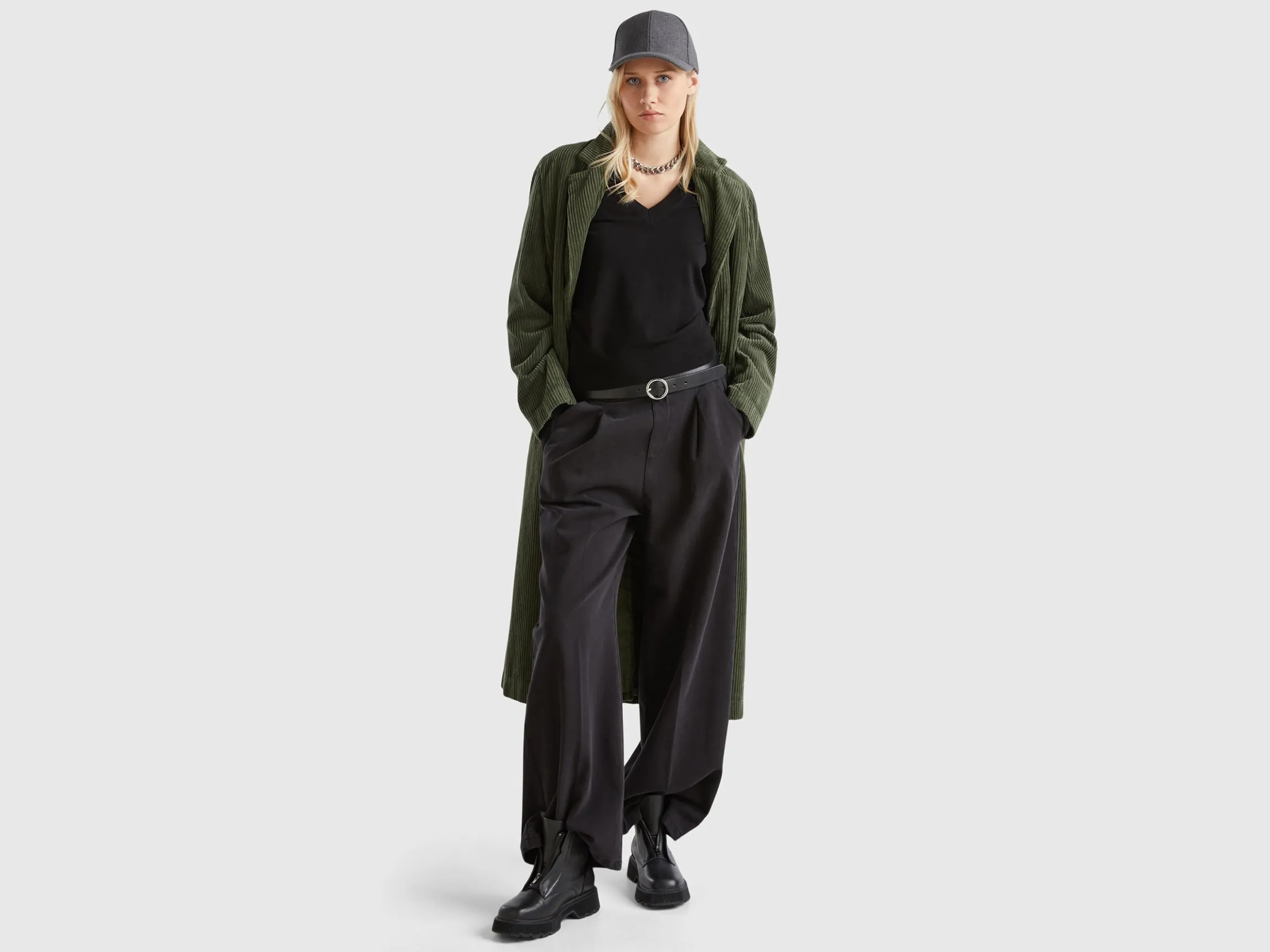 V-neck viscose blend sweater
