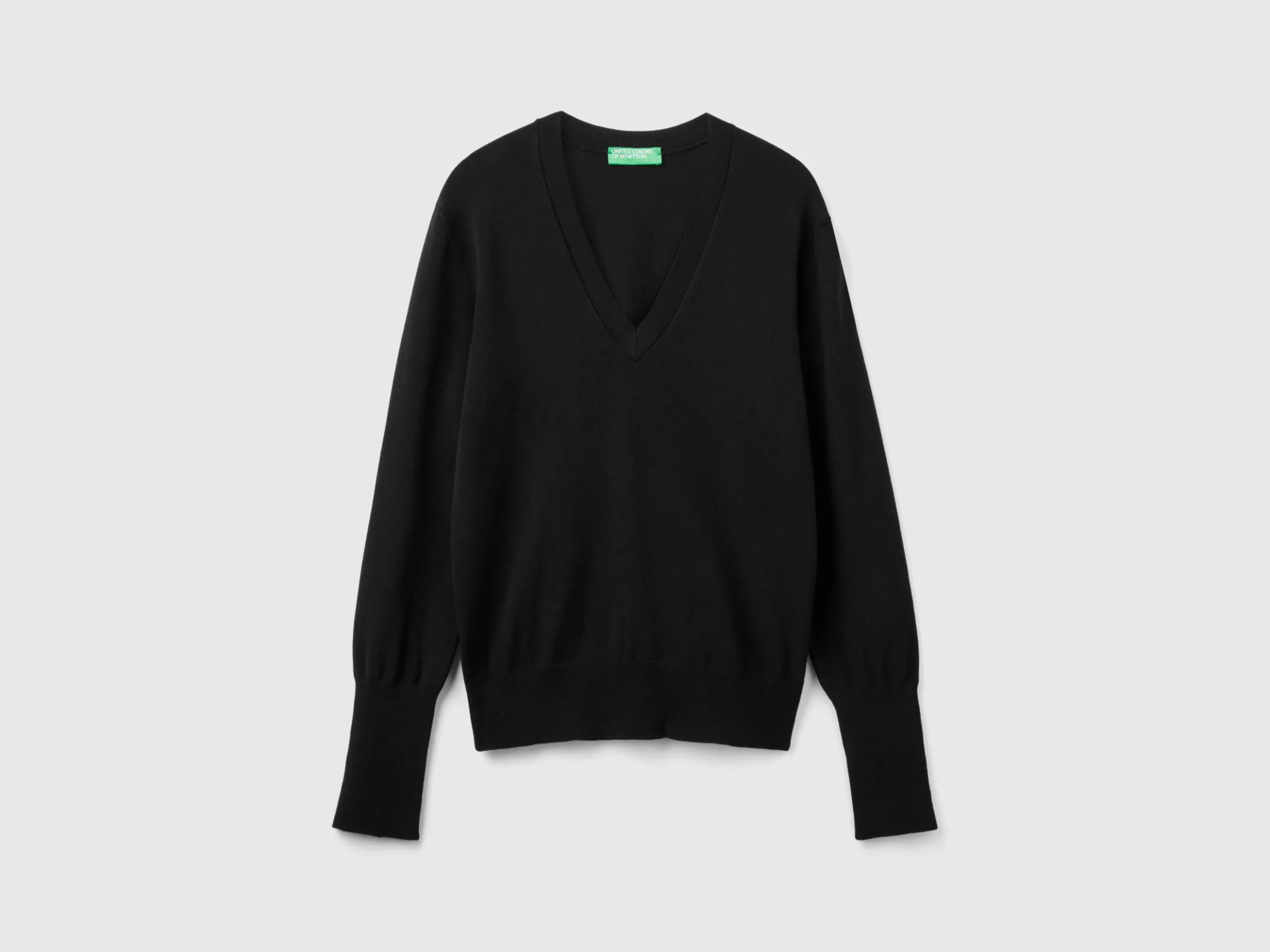 V-neck viscose blend sweater