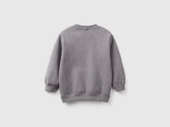 Warm hoodie with kangaroo pocket