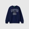 Warm hoodie with logo