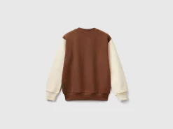 Warm hoodie with logo