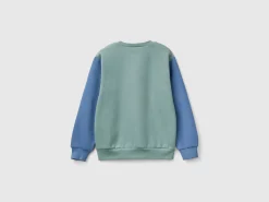 Warm hoodie with logo