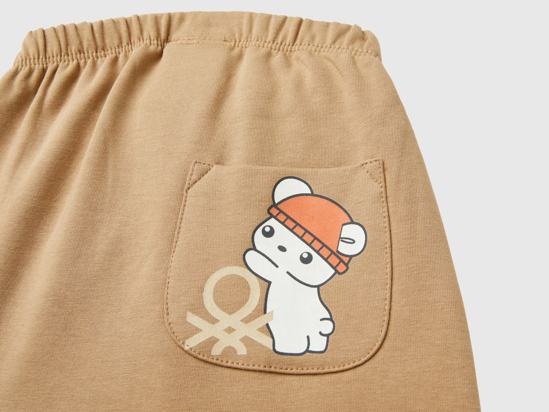 Warm sweat trousers with pocket