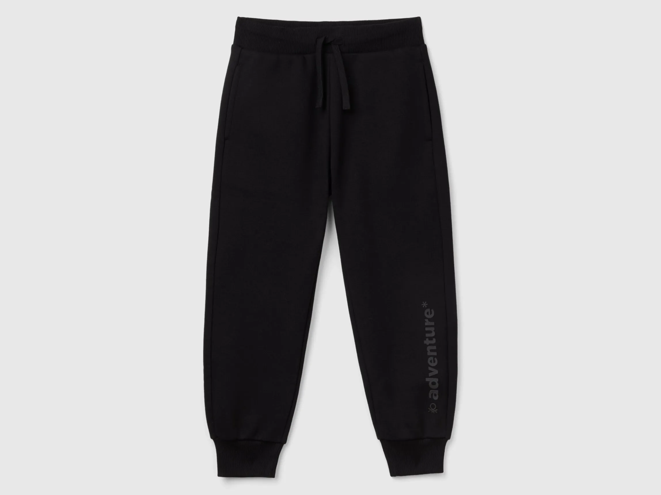 Warm sweatpants with print