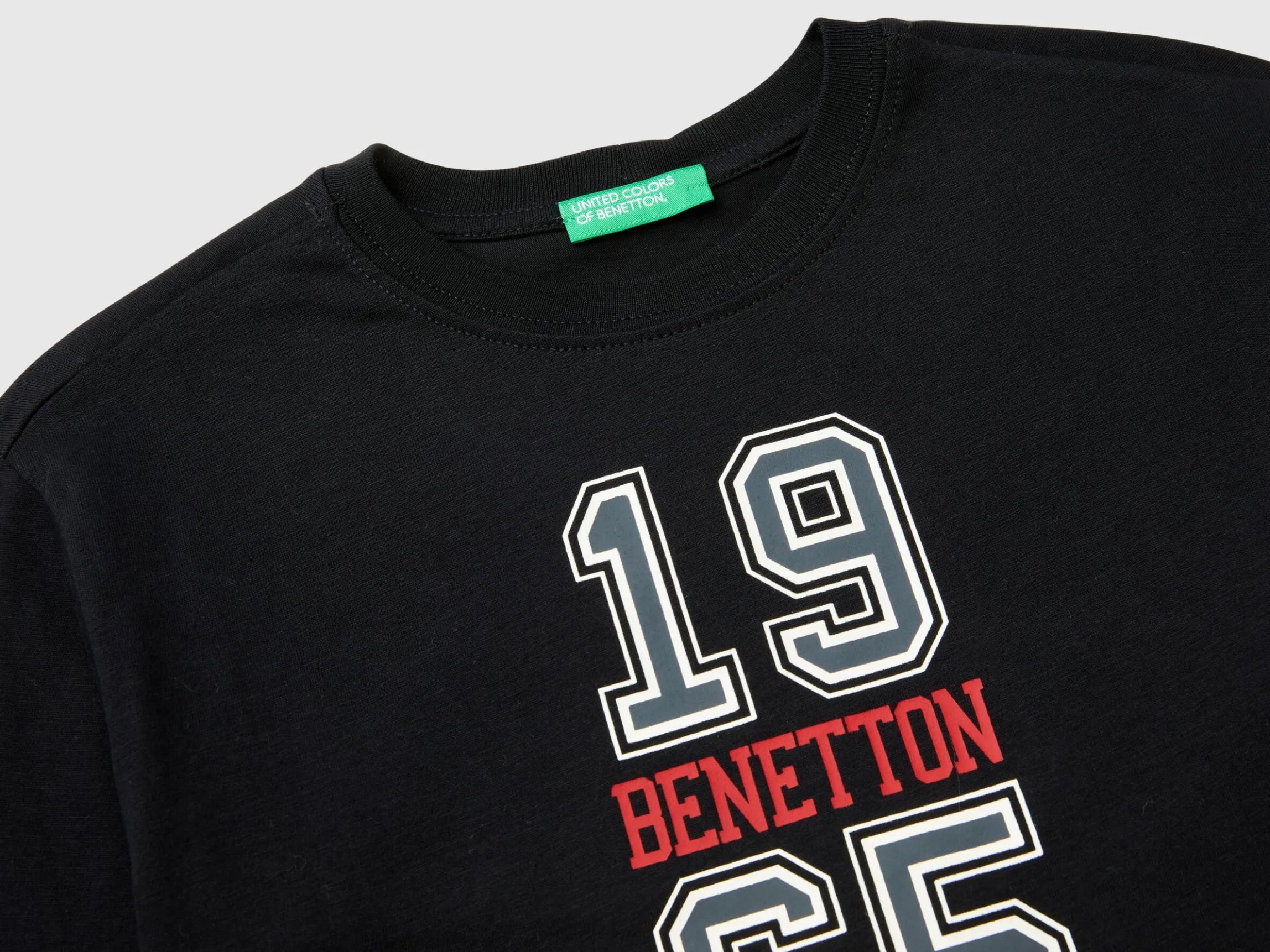 Warm t-shirt with logo print
