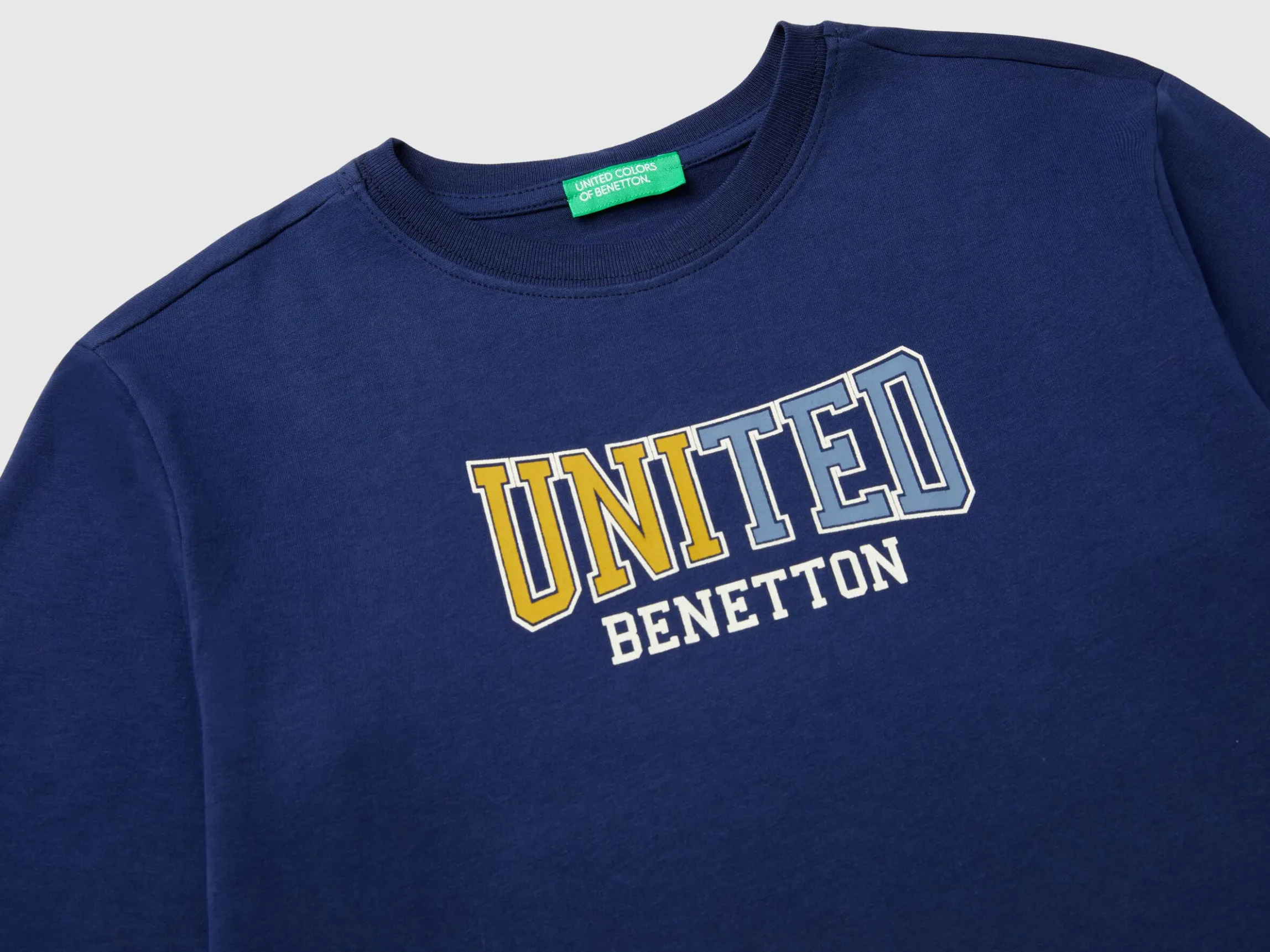 Warm t-shirt with logo print