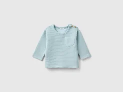 Warm t-shirt with pocket
