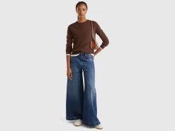 Wide fit jeans