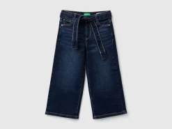 Wide fit jeans in denim