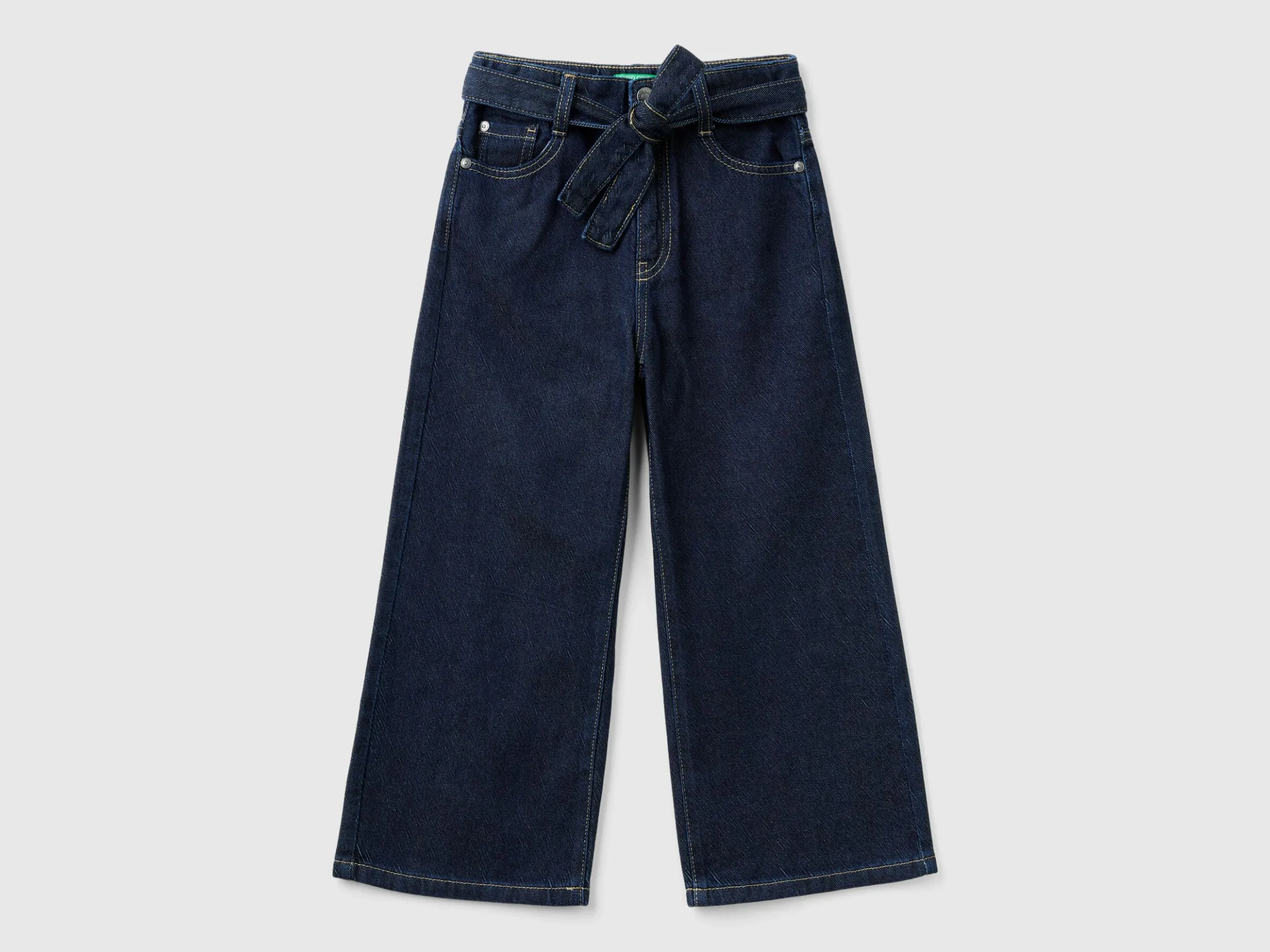Wide fit jeans with sash