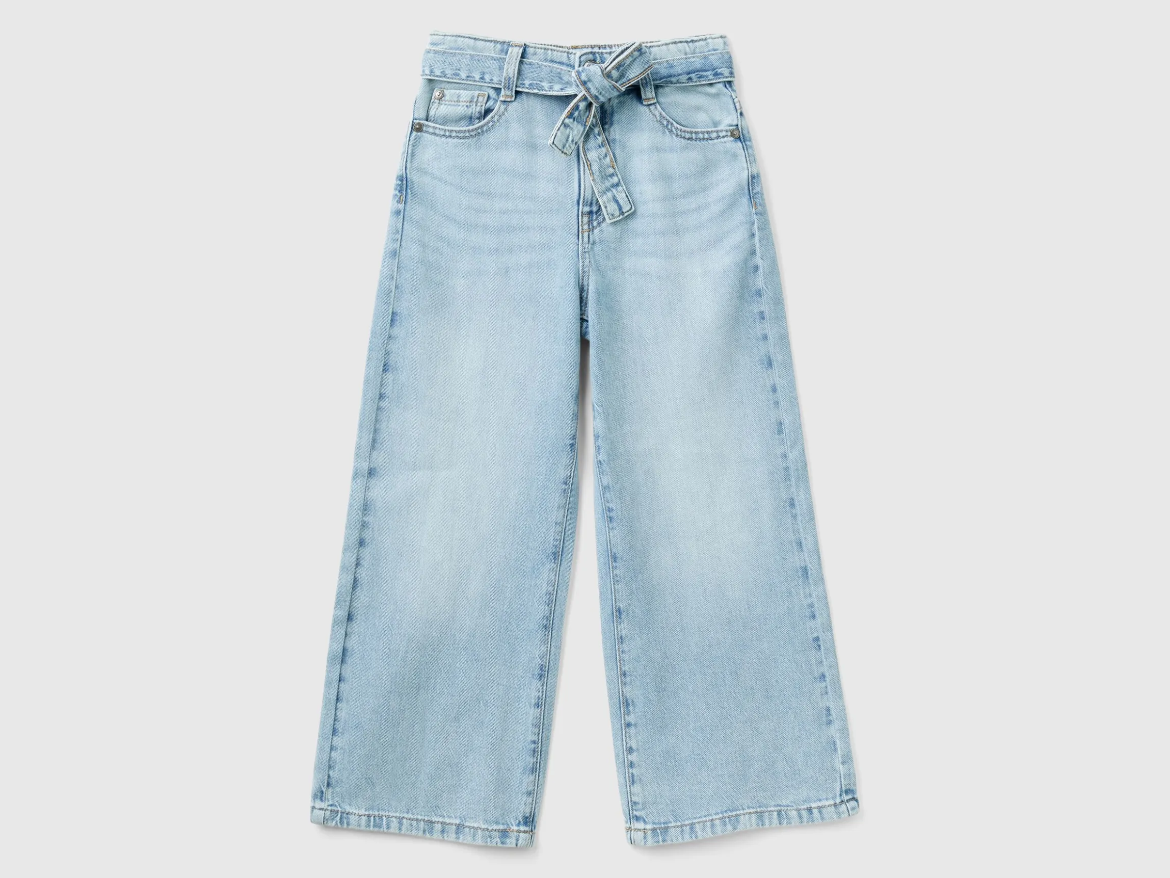 Wide fit jeans with sash