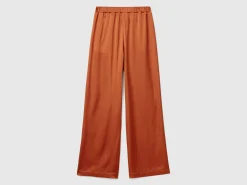 Wide trousers in 100% viscose