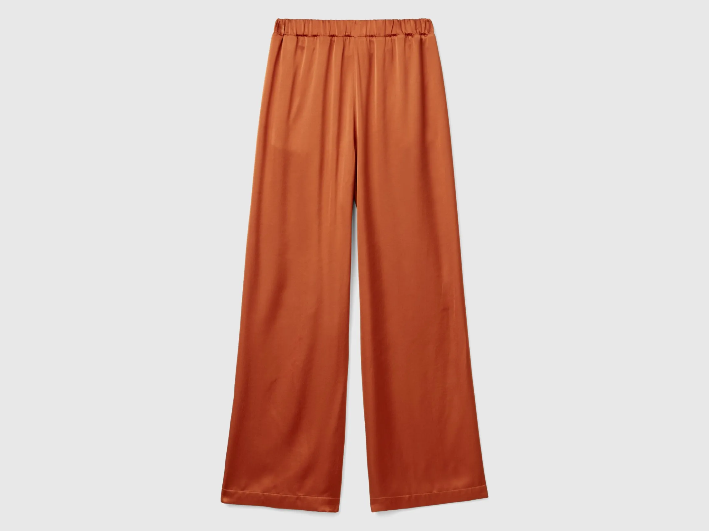 Wide trousers in 100% viscose