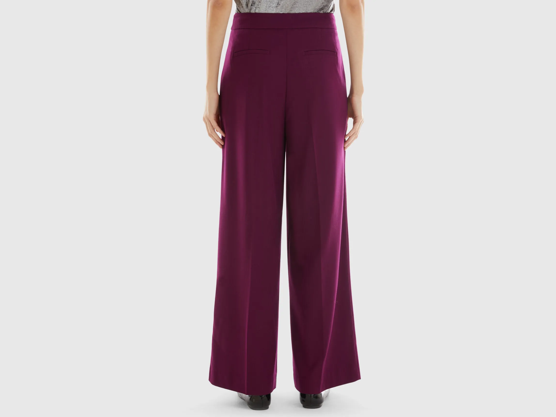Wide trousers in wool and viscose blend