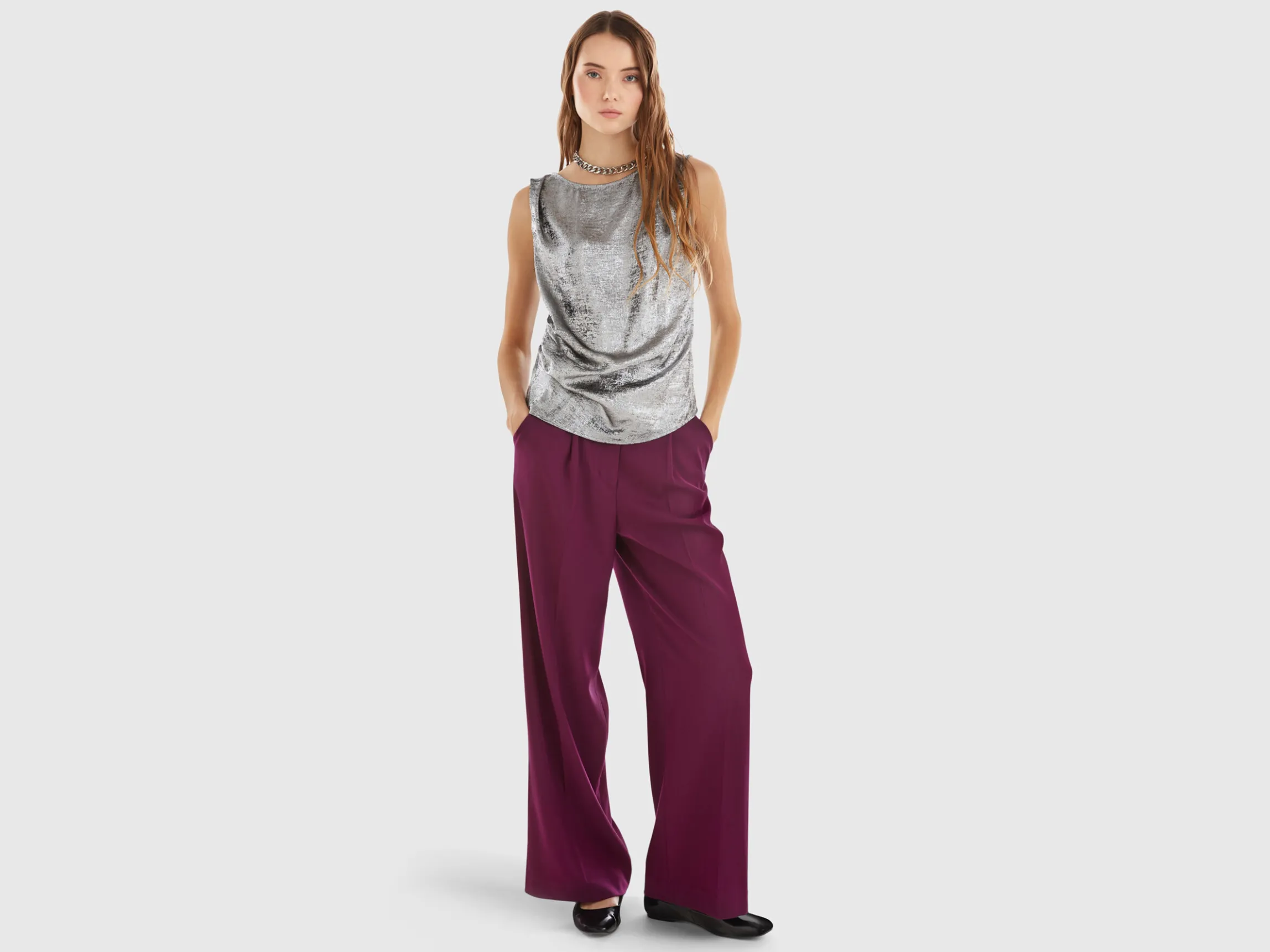 Wide trousers in wool and viscose blend