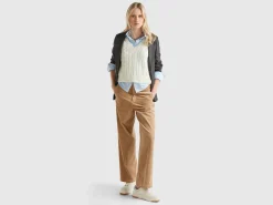 Wide velvet trousers