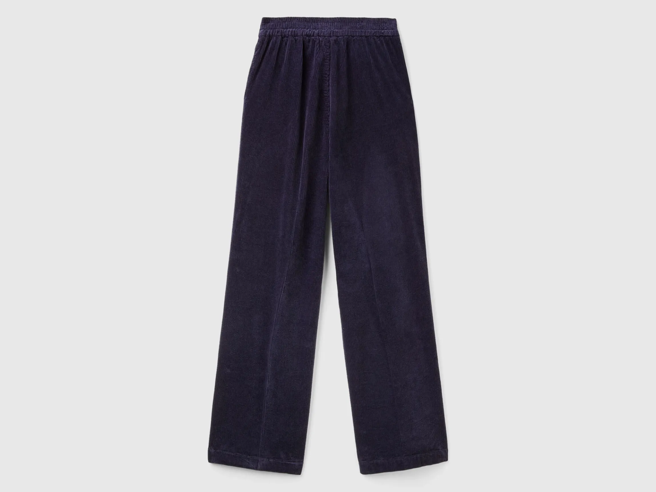 Wide velvet trousers