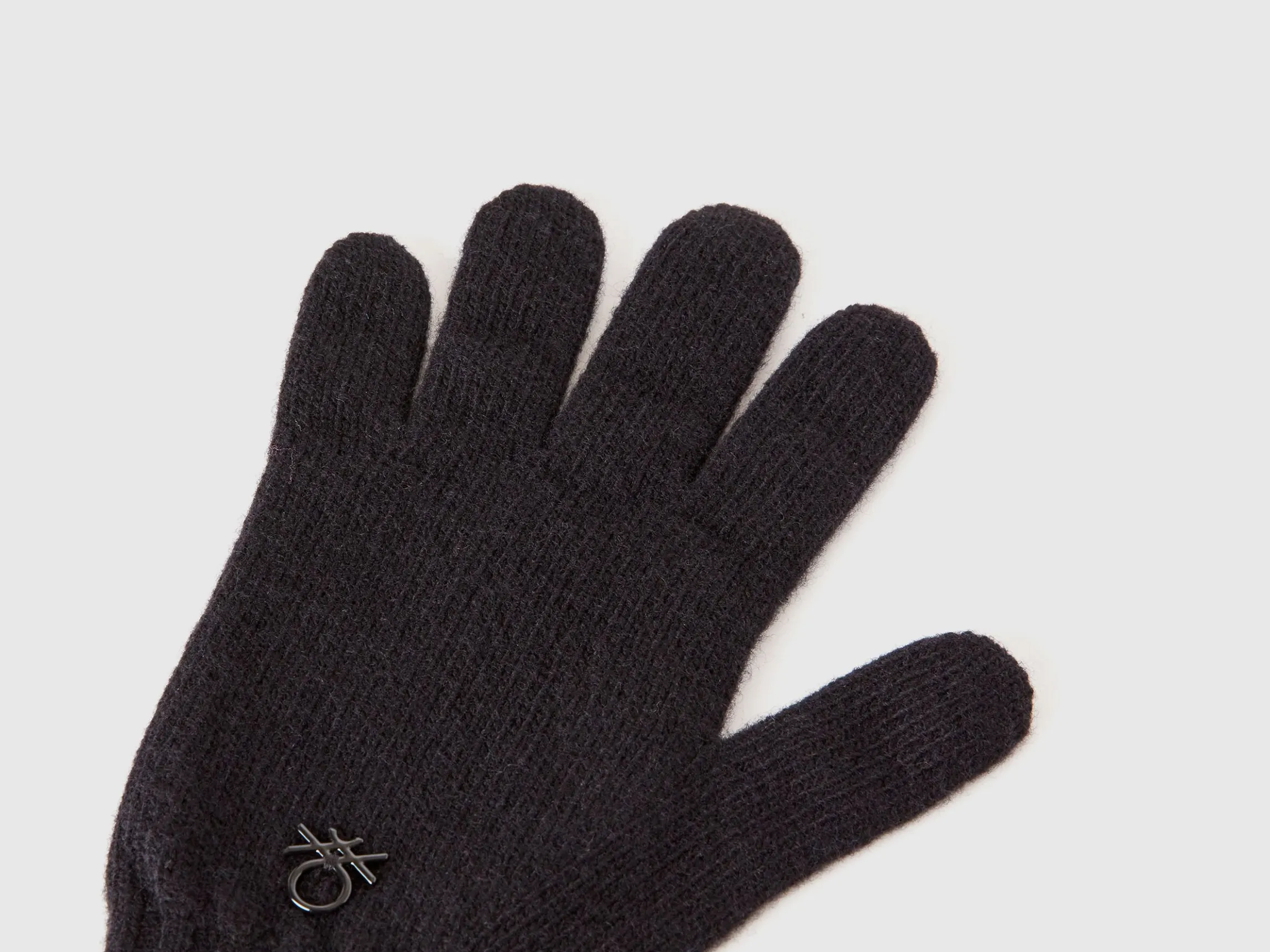 Wool blend gloves