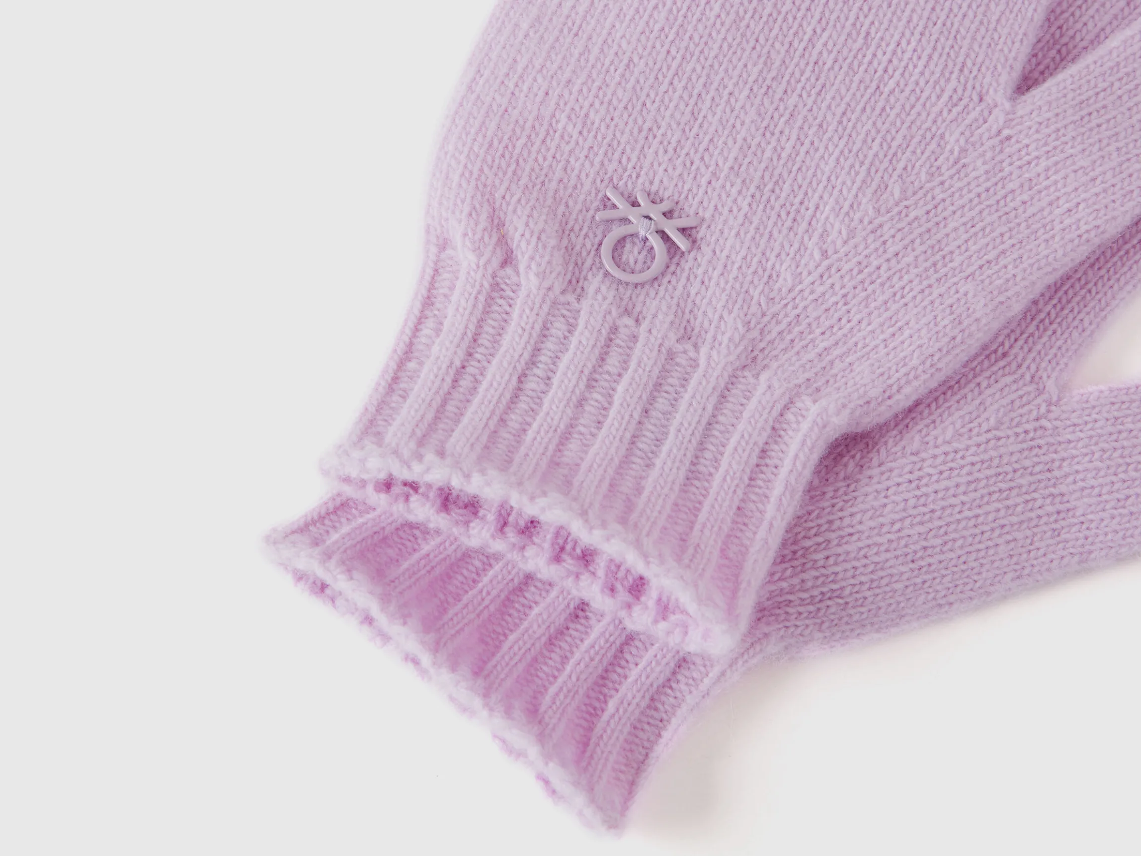 Wool blend gloves