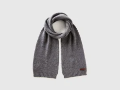 Wool blend scarf