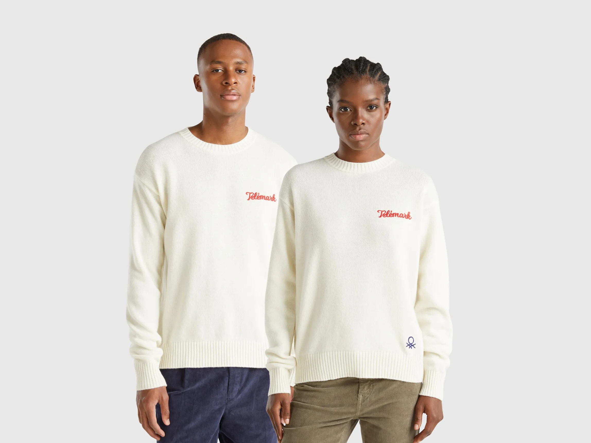 Wool blend sweater with ski graphic