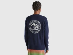 Wool blend sweater with ski graphic