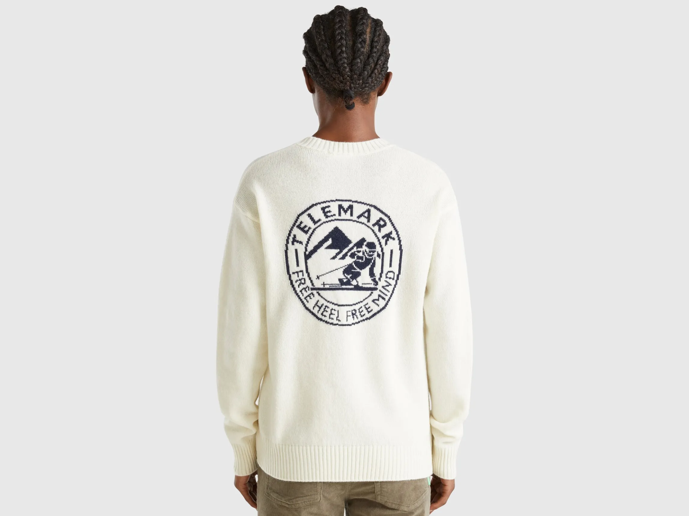 Wool blend sweater with ski graphic