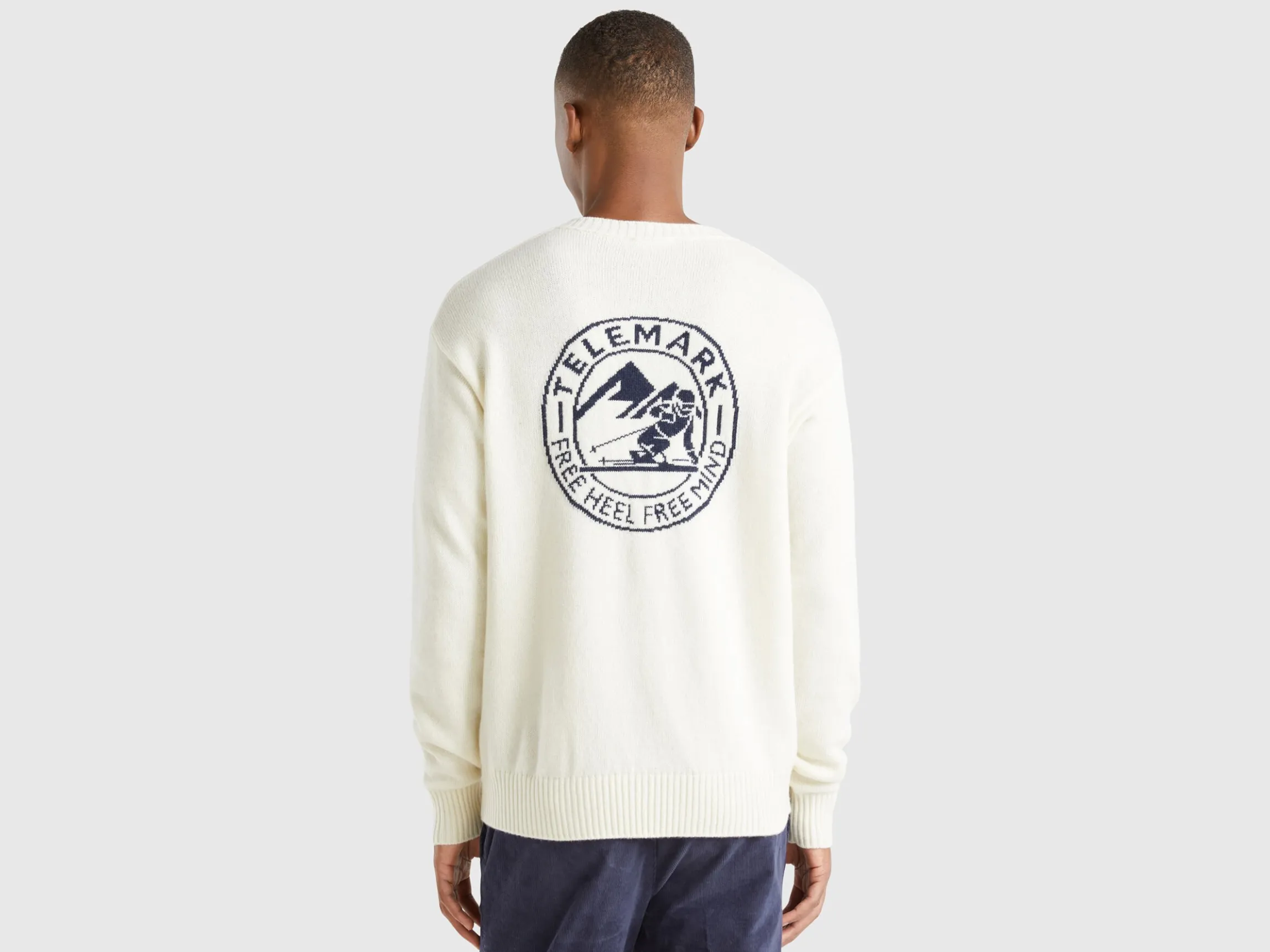 Wool blend sweater with ski graphic