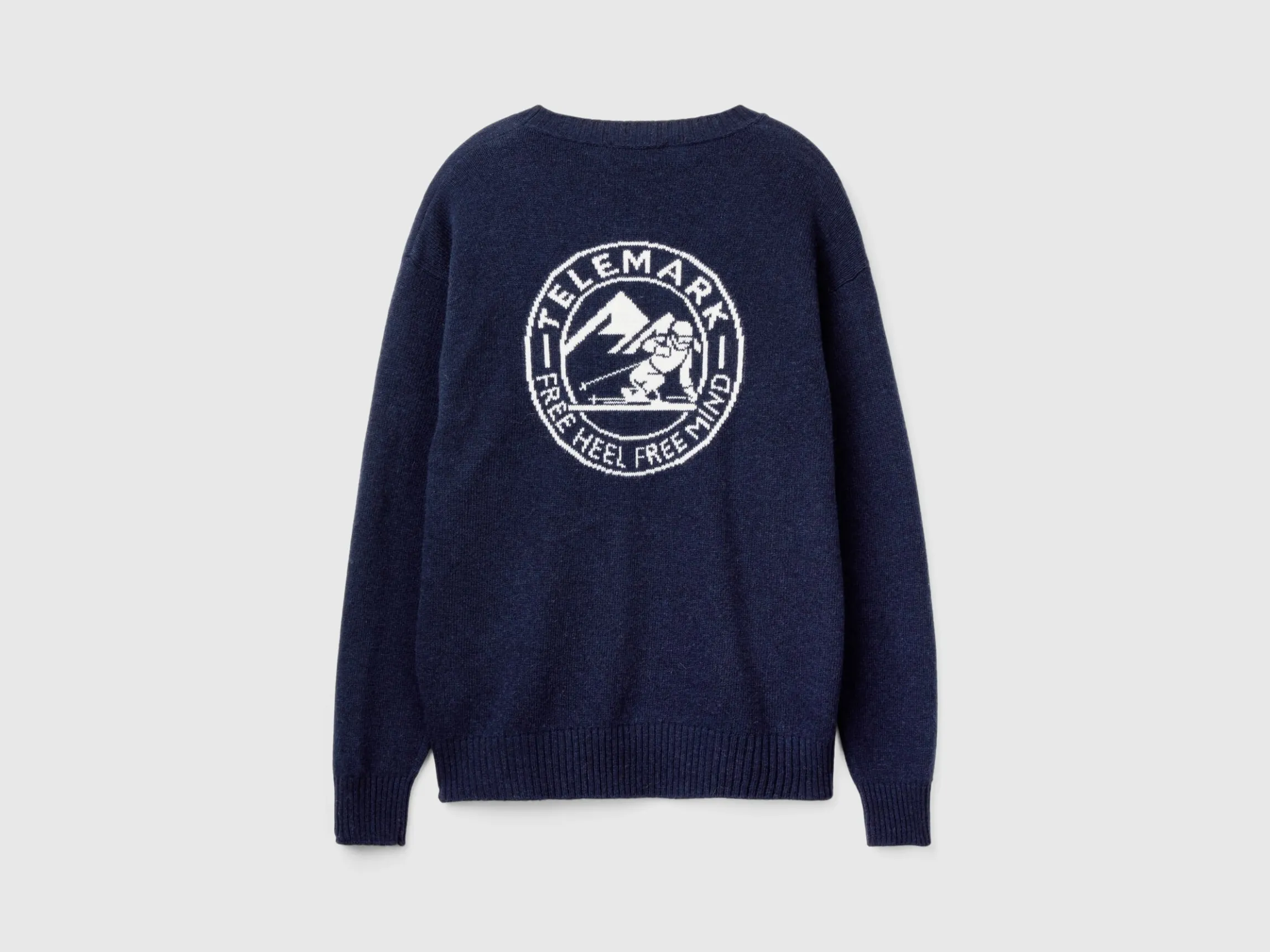 Wool blend sweater with ski graphic