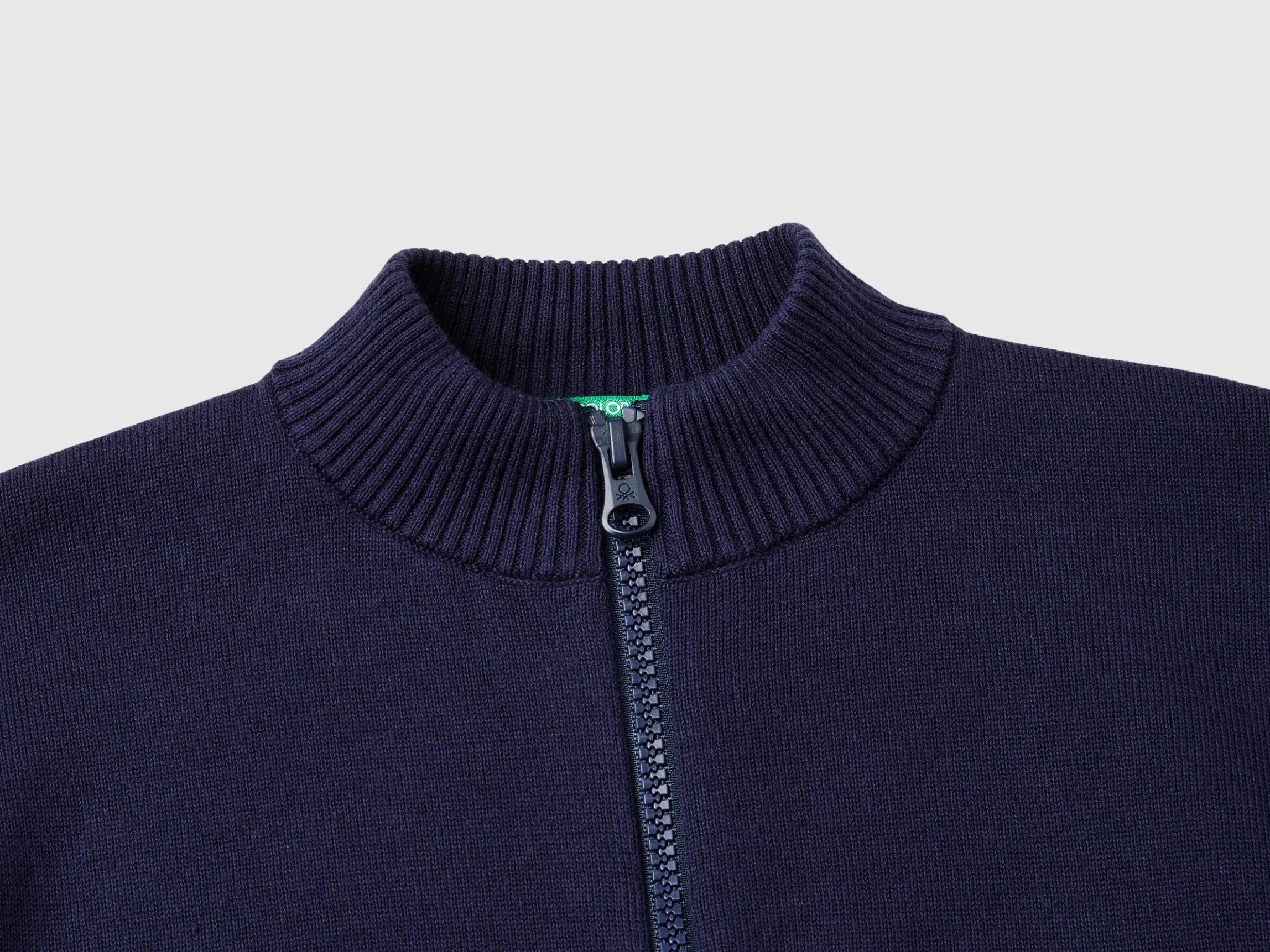 Zip-up cotton cardigan
